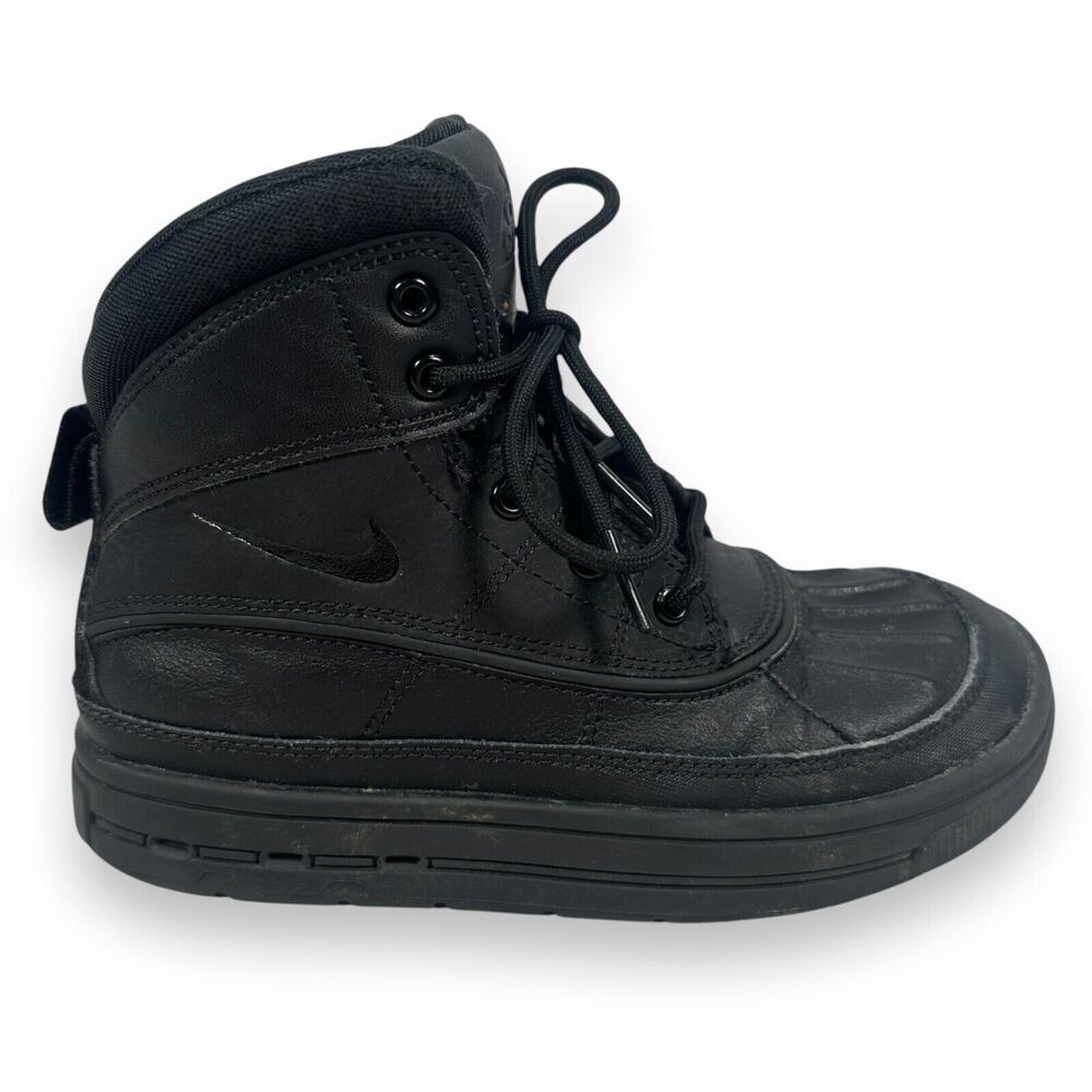 Nike‎ ACG Woodside 2 Triple Black Boots Boy's 1Y 524873-004 Round Toe Lace Shoes